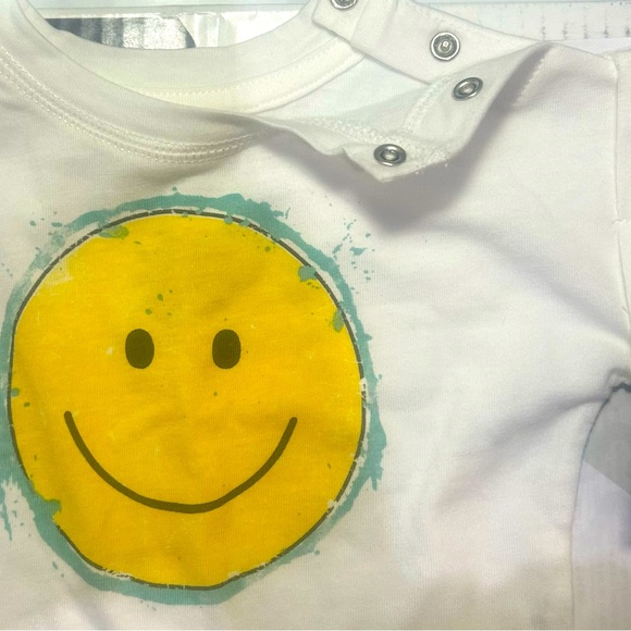 💫NWT GRAYSON MINI Bundle of 2 Super Soft Baby Tees/Adorable Print - Picture 3 of 10